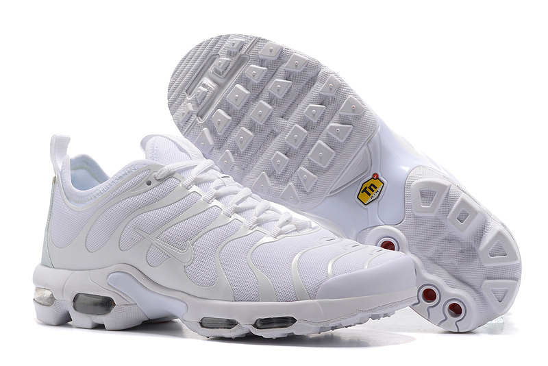 white tns footlocker